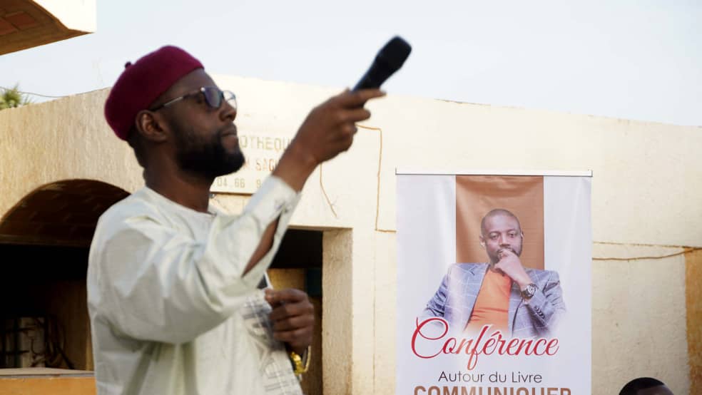 Université Abdou Moumouni : La communication au cœur des débats à la Place AB